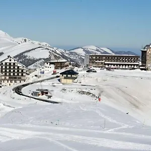 https://petit-coin-de-detente-au-vert-a-proximite-des-pyrenees.midi-pyreneeshotels.com